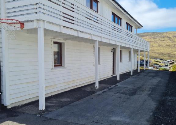 Sorvagur Apartment | Charming groundfloor apartment close to airport