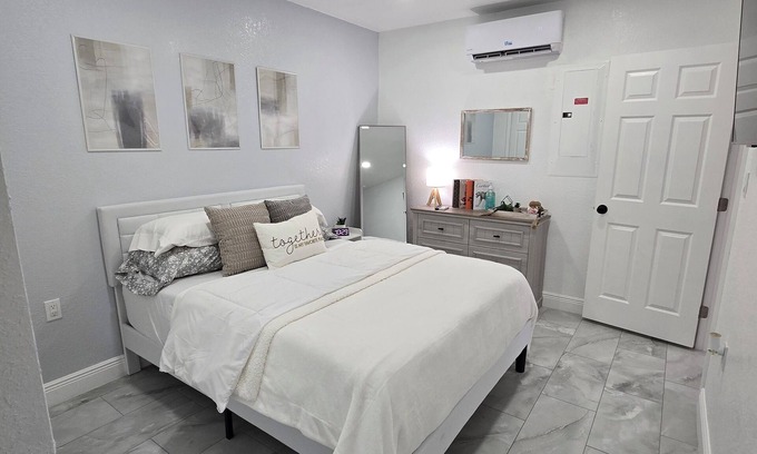 Spring Hill Bed & Breakfast | Charming guest house in Spring hill, Florida