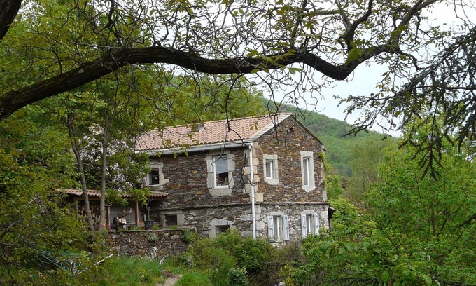 Vialas House | CHARMING GUEST ROOM FOR 2 PEOPLE IN CEVENNES LOZERIENNES