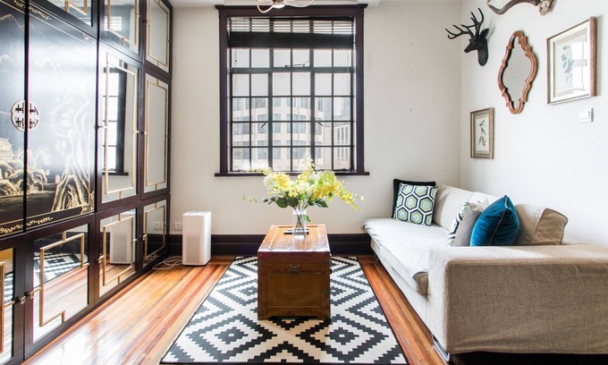 Jing'an Apartment | Charming Heritage Suite on Nanjing W Rd/Jing'an