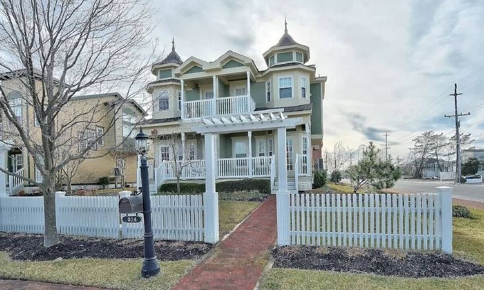 Beach Haven House | CHARMING HOME IN HEART OF BEACH HAVEN LBI!