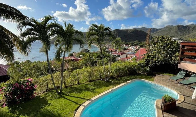 Les Anses-d'Arlets Villa | Charming house in front of the sea