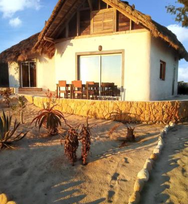 Anakao House | Charming House in Anakao with Garden and Terrace
