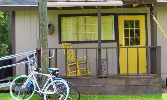 Glenwood House | Charming house in Glenwood with WiFi and AC