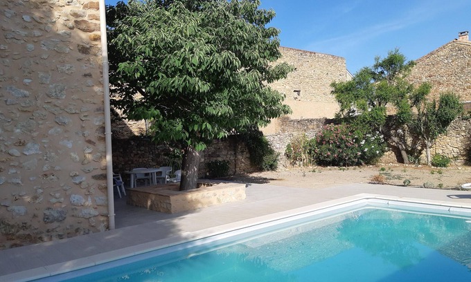Quarante House | CHARMING HOUSE NEAR BEZIERS 5 BEDROOMS WITH GARDEN AND SWIMMING POOL