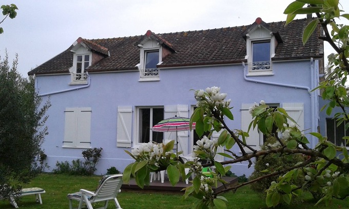 Champeaux House | Charming house, surrounded by a garden in the small coastal village of Champeaux
