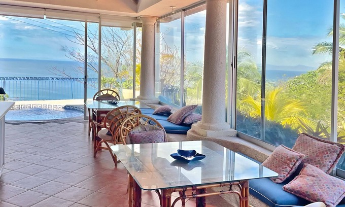 Punta Leona House | Charming house with spectacular ocean views