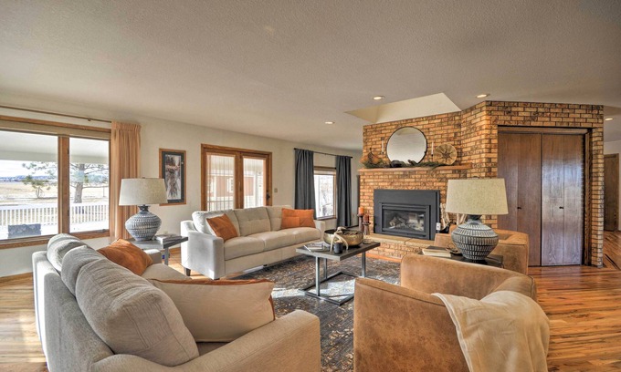 Joliet House | Charming Joliet Ranch House on a Working Farm