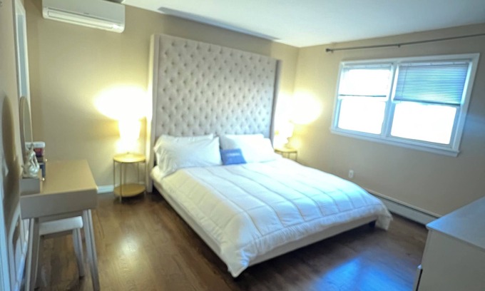 Lake Mohawk House | Charming Lake house with WiFi and AC in Sparta
