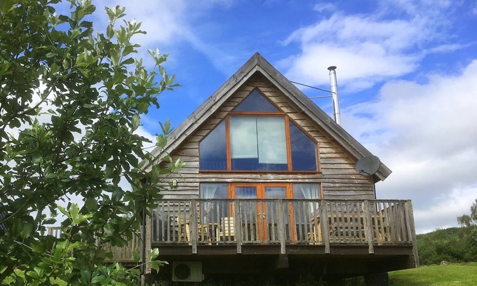Dallavich Cabin | Charming log cabin with great views over beautiful Loch Awe and mountains beyond