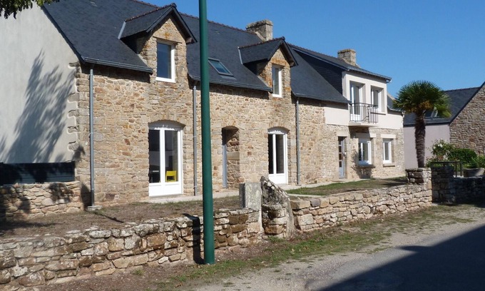 Baden Villa | CHARMING LONGERE AT THE FOOT OF THE GOLFE DU MORBIHAN