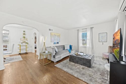 Audubon Apartment | Charming Louisville Apt with Parking and Great Location