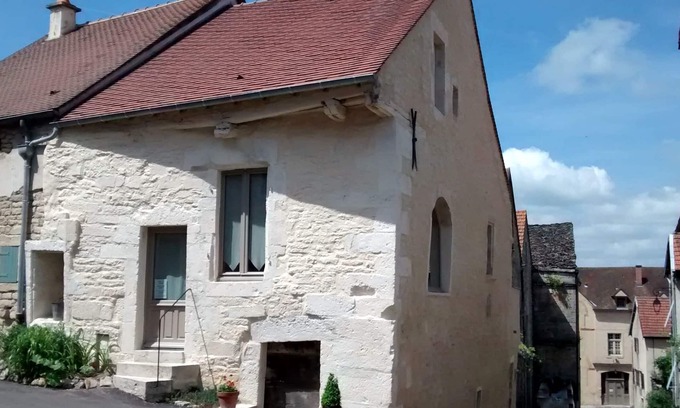 Flavigny-sur-Ozerain House | Charming medieval house in the heart of Flavigny-sur-Ozerain