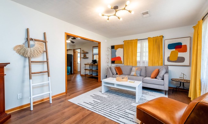 Parsons House | Charming, mid century home in the quaint town of Parsons, TN.