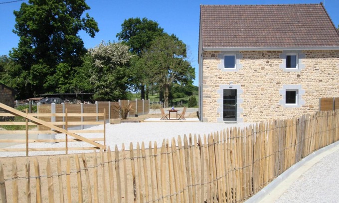 Sartilly-Baie-Bocage Cottage | Charming Modern House with Garden, Terrace & Bikes near Granville and Avranches