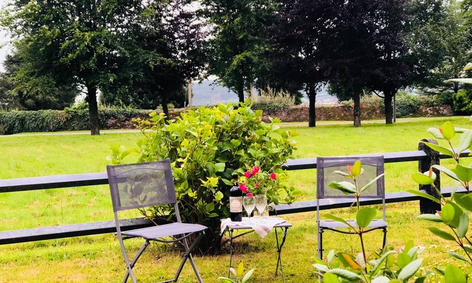 Fermoy House | Charming, Modern Masonette in Fermoy River Town. Pet Friendly.