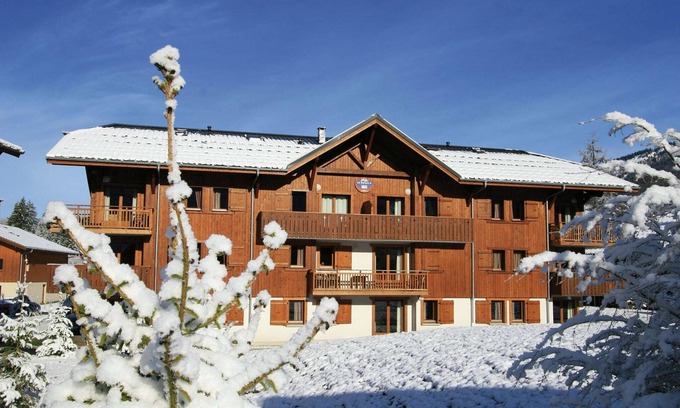 Samoens Apartment | Charming Mountain Getaway