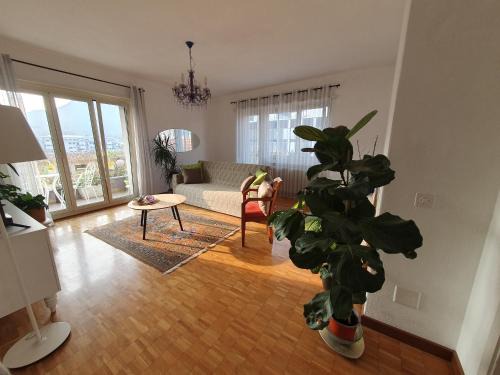 Pedrinate Apartment | Charming Penthouse near Como lake