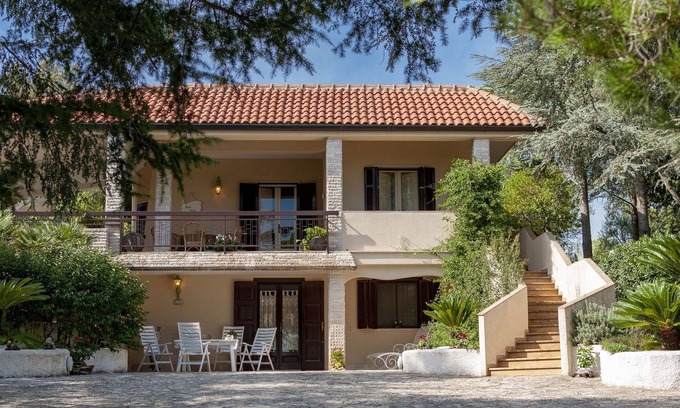 Impalata Villa | charming residence located in the beautiful area between Monopoli and Castellana Grotte