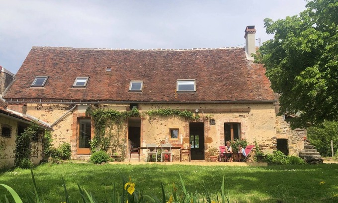 Toucy House | Charming restored Burgundian farmhouse, located 3 km from Toucy (<2h from Paris)
