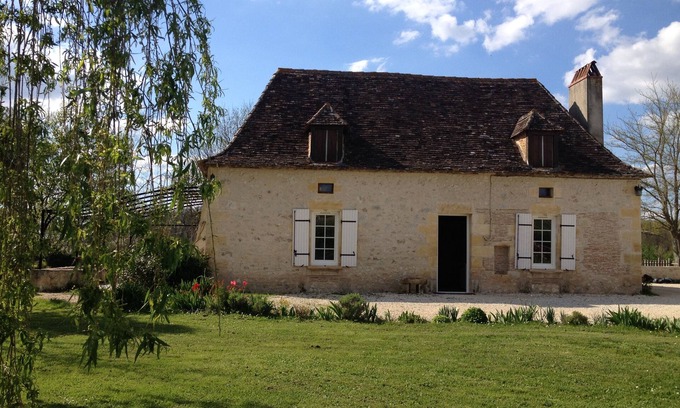 Pomport House | Charming restored Périgord, Domus vinea