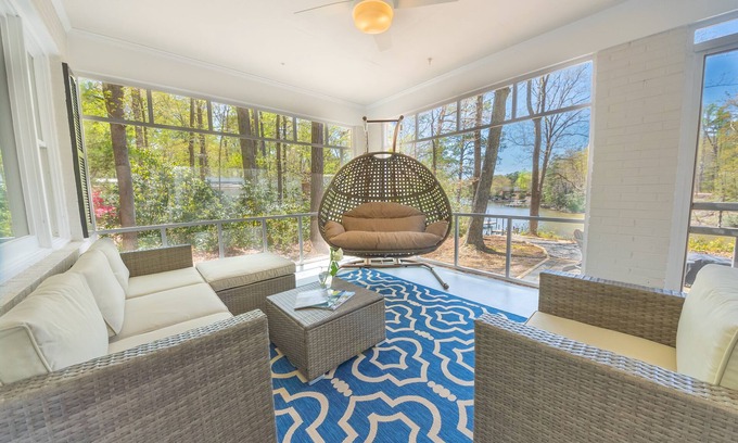 Weems House | Charming secluded waterfront retreat close to Tides Inn