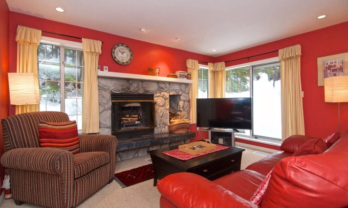 Upper Village Condo | Charming Ski in/Ski Out townhouse, Free parking, Wood Fireplace, Professionally Managed