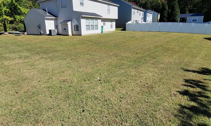 Paw Creek House | Charming & Spacious 4 Bedroom Home!
