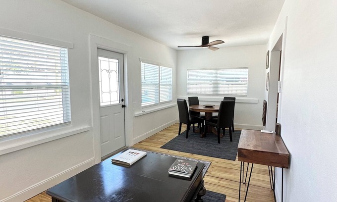 Sebring House | Charming spacious Cottage in Sebring