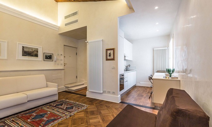 Castello Apartment | Charming Studio Apartment near San Marco Square