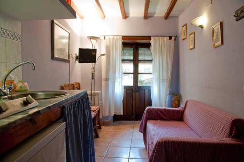 Robledillo de Gata Apartment | Charming studio in Robledillo de Gata - 28 m²