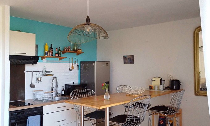 Costieres Apartment | Charming studio with south-facing terrace and view