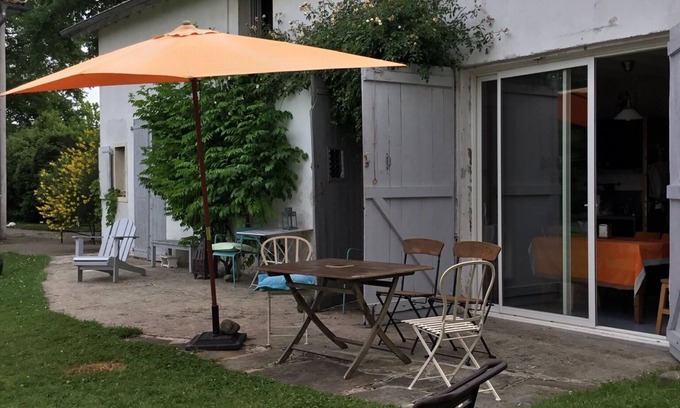 Salies-de-Bearn Cottage | Charming summer cottage, special et quiet green setting, 500m from thermal baths