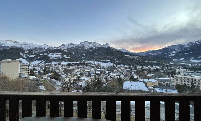 Barcelonnette Apartment | Charming T2 in Barcelonnette with balcony and parking