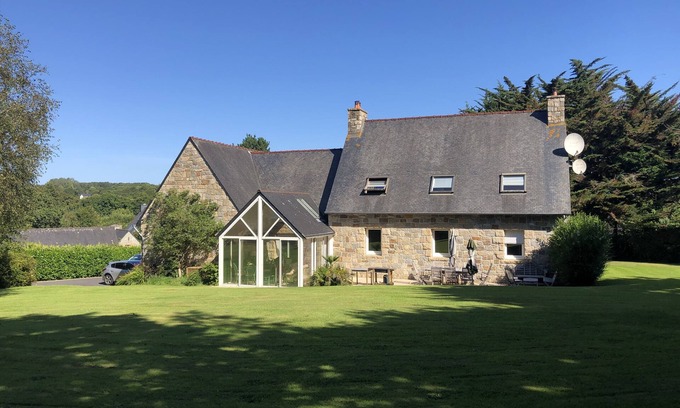 Cite House | Charming traditional house ideally located in a quiet area near the beach