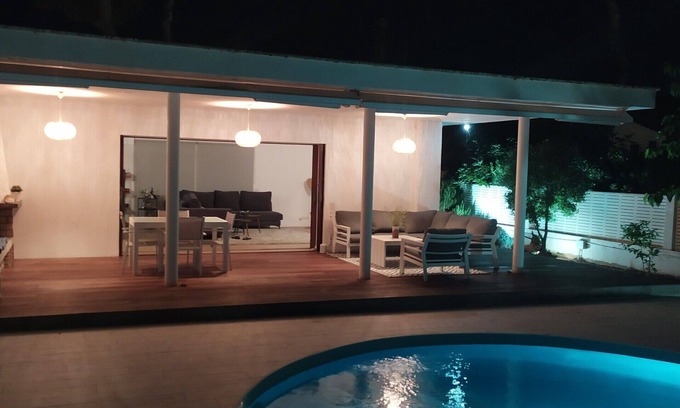 Les Meravelles Ski Chalet | Charming villa in Playa de Palma in a quiet residential area.