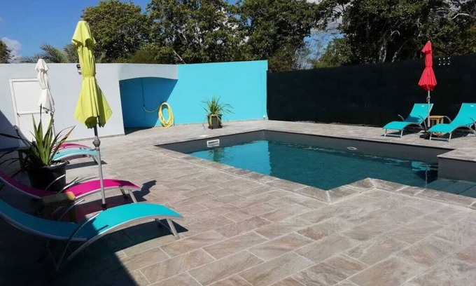 Saint-Francois House | Charming Villa with pool 200 meters from the Sea for 2 to 6 people