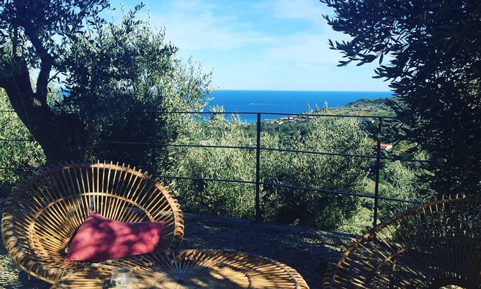 Serreta Villa | Charming villa with private pool and sea view, in the calm of the olive groves