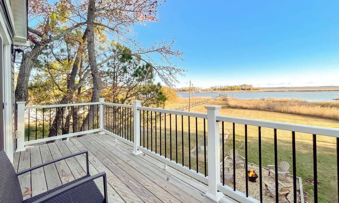 Piney Point Apartment | Charming waterfront studio with amazing view, and WiFi in tranquil Piney Point