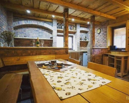 Jedlove Kostolany Ski Chalet | Chata na SAMOTE