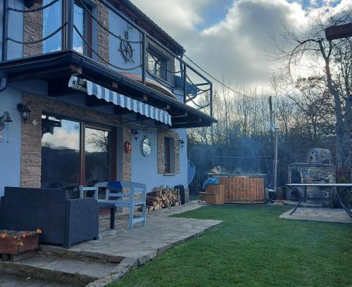 Bansky Studenec House | Chata pri Veľkom Kolpašskom tajchu