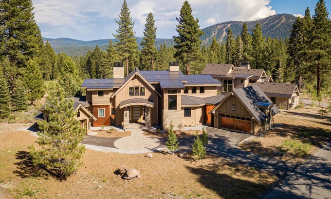 Ponderosa Palisades House | Chateau on Carson Range. Private Hot Tub, Golf & Exclusive Club Amenities!