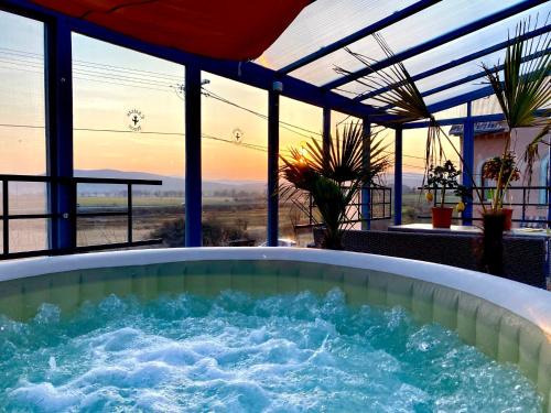 Satoraljaujhely Hotel | Chateau Vincze