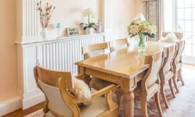 Canterbury House | Cheerful 3 bedroom house with generous rear garden in Canterburyn