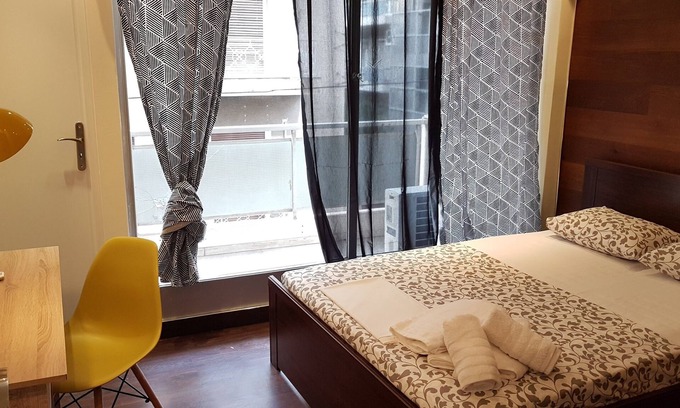 Kypseli Apartment | Cherry Apartment - Athens Center, 4 BD, 2 BATH