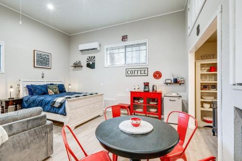 Williams Apartment | Cherry Tree Studio Arizona Retreat Near Route 66
