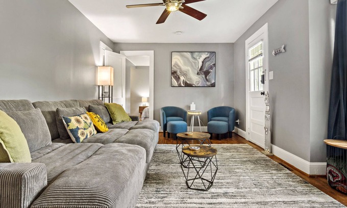 Woodfin House | {Cheryl's Blackstone Retreat} A quiet place with ultimate convenience to explore