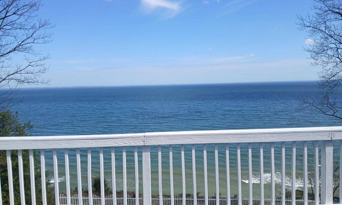 Lusby House | Chesapeake Bay Waterfront View
