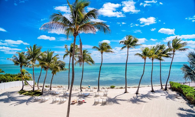Islamorada Hotel | Chesapeake Beach Resort