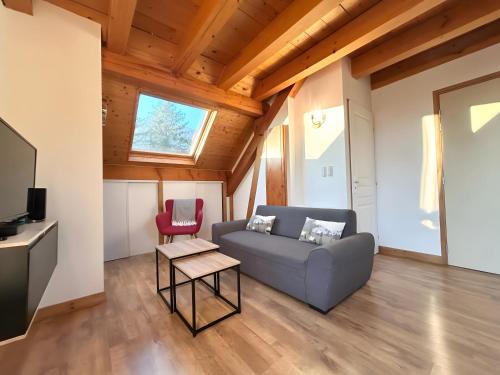 Saint-Pierre-d'Albigny Apartment | Chez Fred 202 - Parking Wifi Balcon